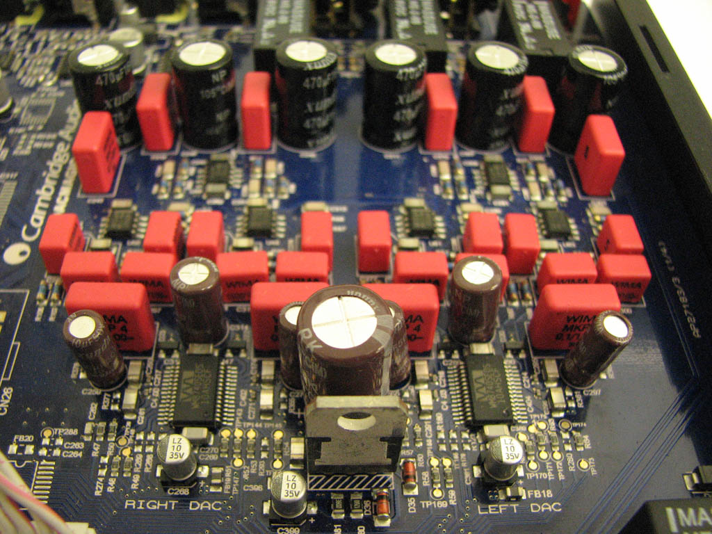 dac_magic_plus_insides_003.jpg